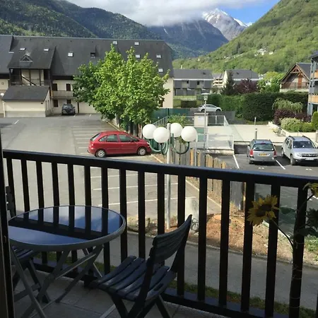 Apartment 6 Personnes